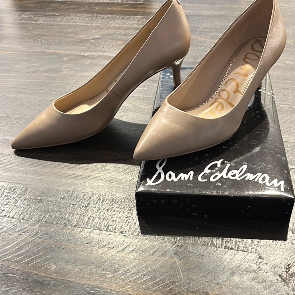 Sam Edelman Tan Heels Classic Pointed-Toe Pumps